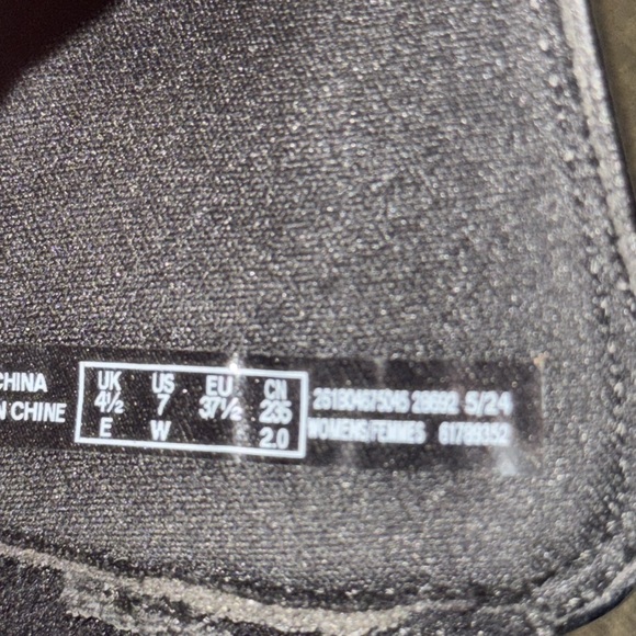 Authentic Clarks black ankle boots sz woman's 7 Wide - Picture 7 of 11